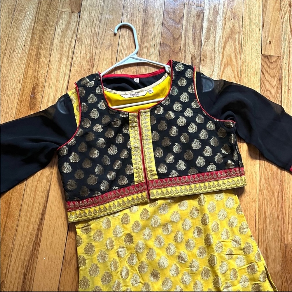Kashish Yellow Churidar Kurta with koti Vest Small Punjabi Bollywood Indian - Picture 2 of 15